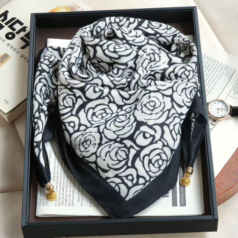 The Magnetic Clasp Square Scarf | Premium Fiber Blend