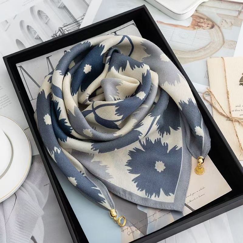 The Magnetic Clasp Square Scarf | Premium Fiber Blend