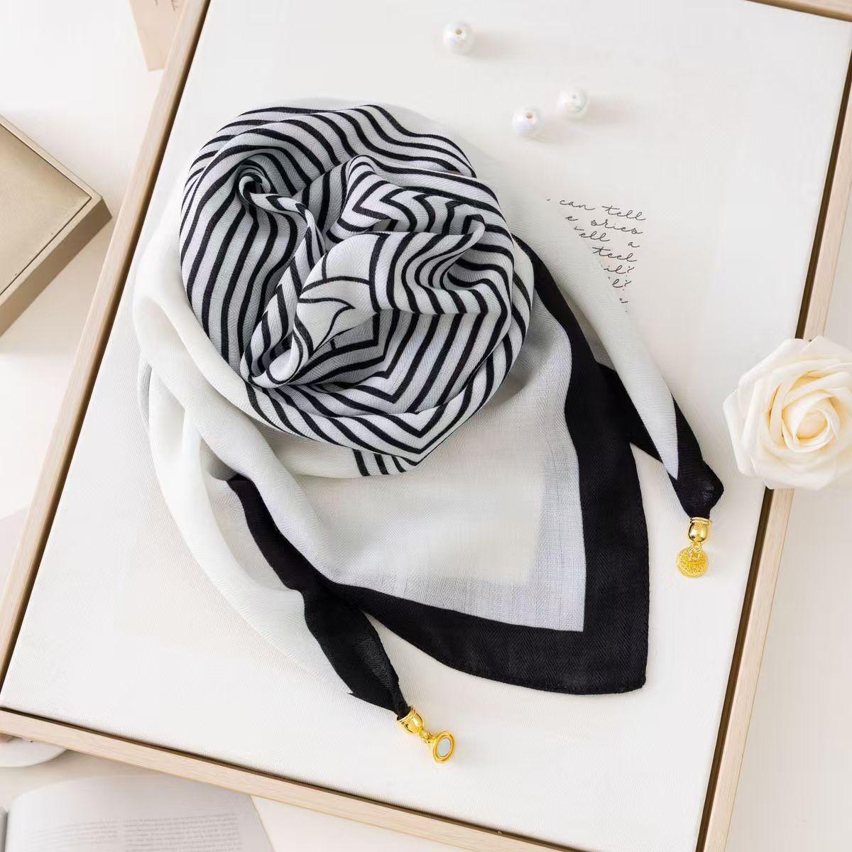 The Magnetic Clasp Square Scarf | Premium Fiber Blend