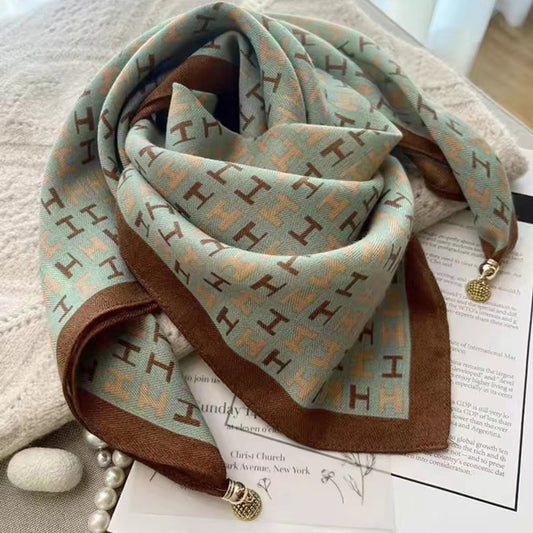 The Magnetic Clasp Square Scarf | Premium Fiber Blend